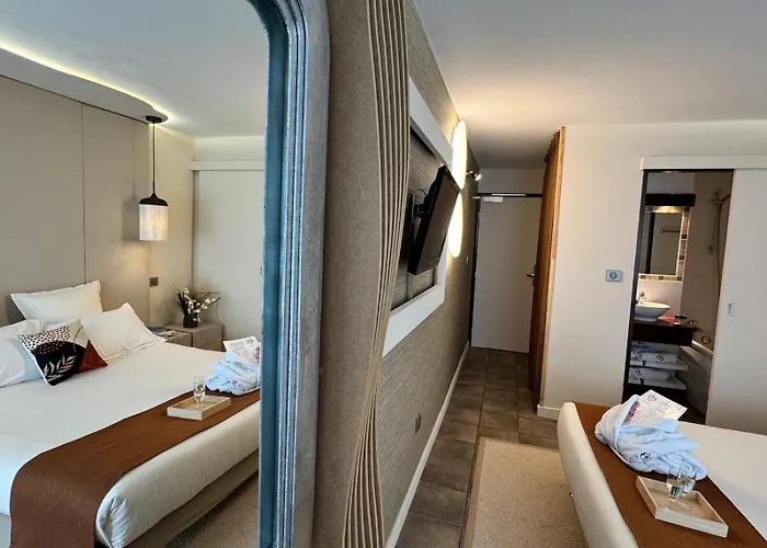 Hotel Eve Cap D'agde Village Naturiste 3*